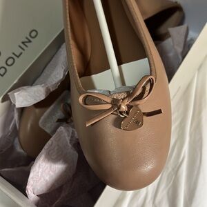 Bandolino Women flat shoes